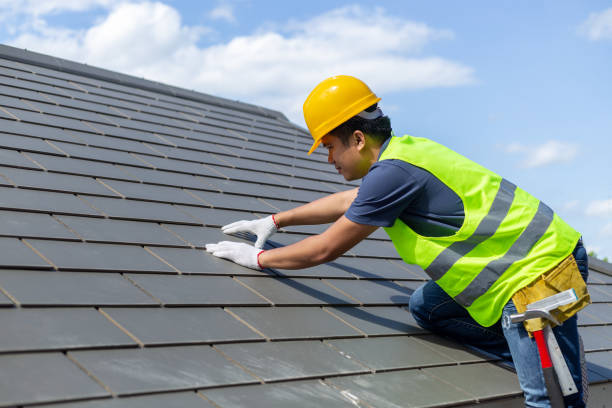 Best Roofing Contractor Near Me  in Lla Lla, WA